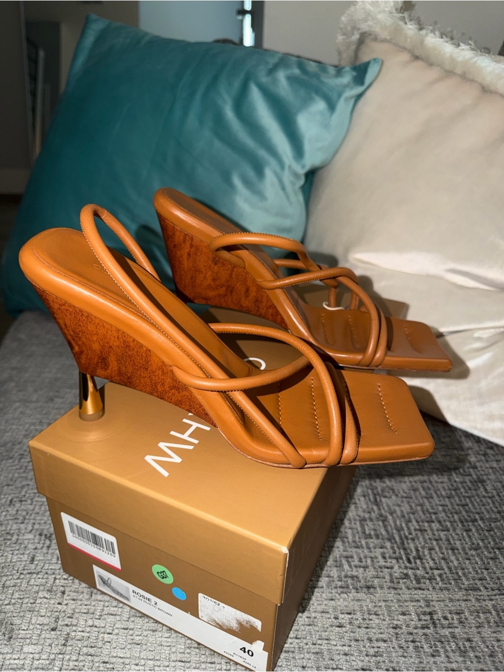 GIA/ RHW Leather Strappy Wedge Sandals- New in box